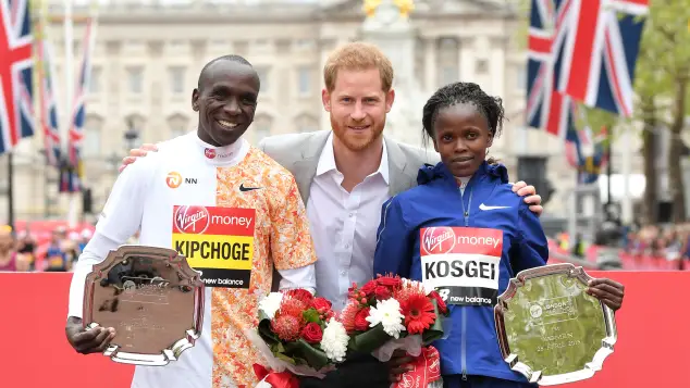 Prince Harry with London marathon winners