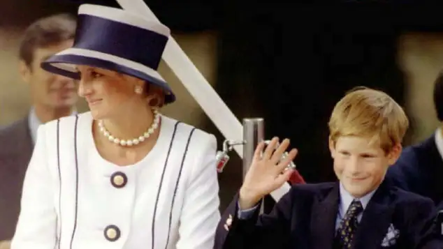 Princesa Diana y el príncipe Harry