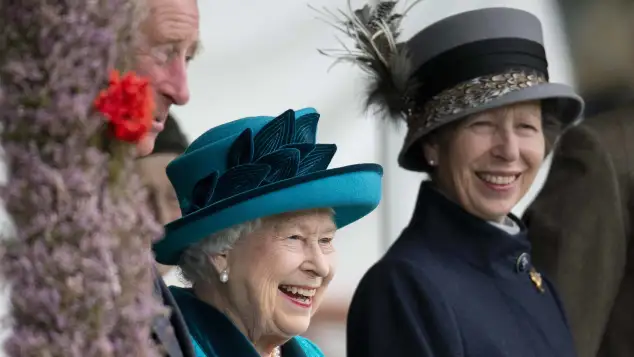 Queen Elizabeth and Princess Anne