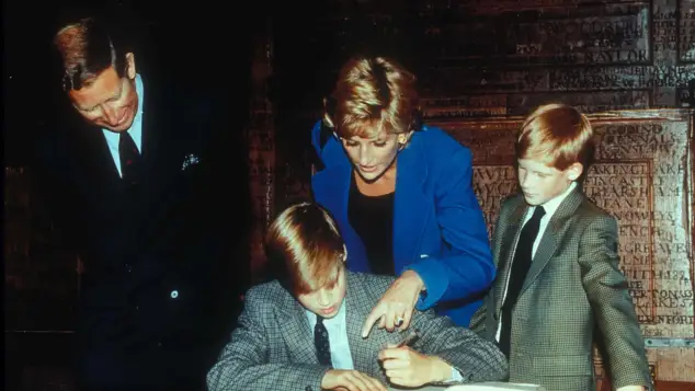 La princesse Diana, le prince William, le prince Harry et le prince Charles