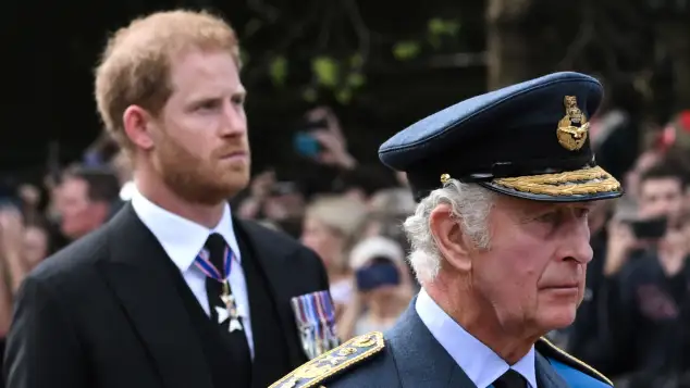 El príncipe Harry y el rey Carlos