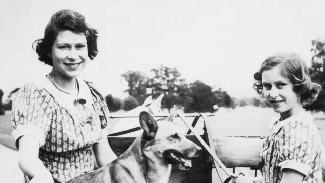 La reine Elizabeth et la princesse Margaret