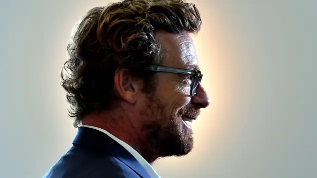 Simon Baker