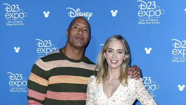 Dwayne Johnson and Emily Blunt 