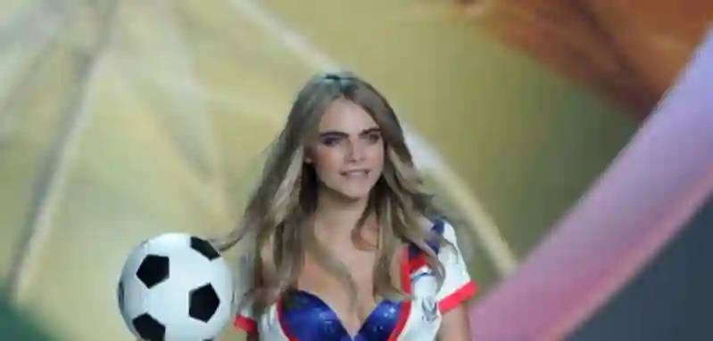Swarovski Sparkles In The 2013 Victoria's Secret Fashion Show