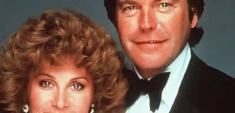 Female TV Stars of the 80s Then and Now: Hart to Hart Stefanie Powers Jennifer Hart today 2021 age