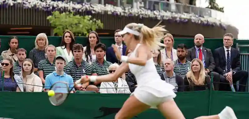 Britain's Catherine (3L), Princess of Wales, alongside former tennis players Deborah Jevans (2L) and Laura Robson (4L), watch Katie Boulter in action against Daria Saville during a tennis match at The All England Tennis Club in Wimbledon, southwest London, on the second day of the 2023 Wimbledon Championships on July 4, 2023. (Photo by Zac Goodwin / POOL / AFP) / RESTRICTED TO EDITORIAL USE (Photo by ZAC GOODWIN/POOL/AFP via Getty Images)