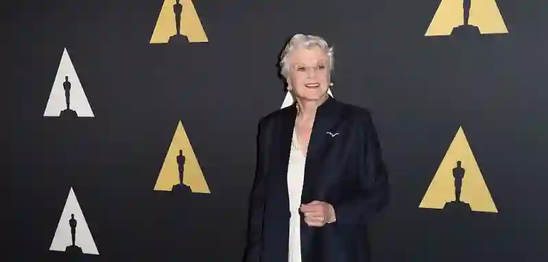 Beautiful: This Is How Angela Lansbury Looked When She Was Young