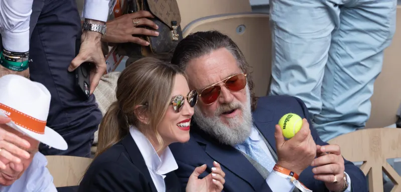 Britney Theriot and Russell Crowe