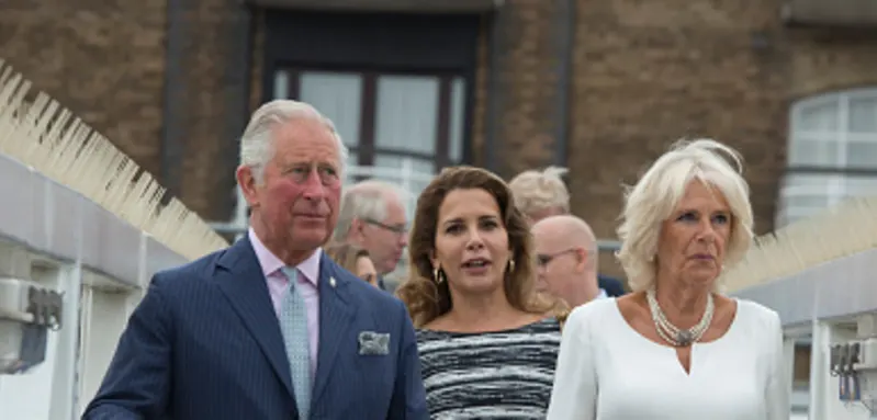 El Príncipe de Gales y la Duquesa de Cornualles visitan el yate "Maiden