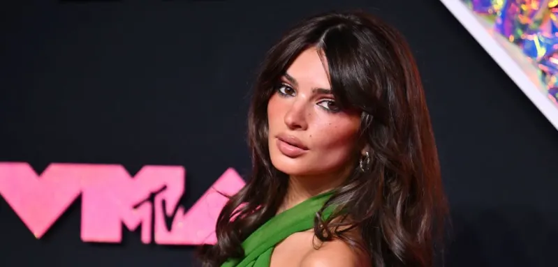 Emily Ratajkowski