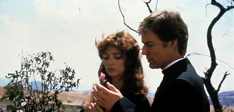Rachel Ward and Richard Chamberlain in "The Thorn Birds" in 1983