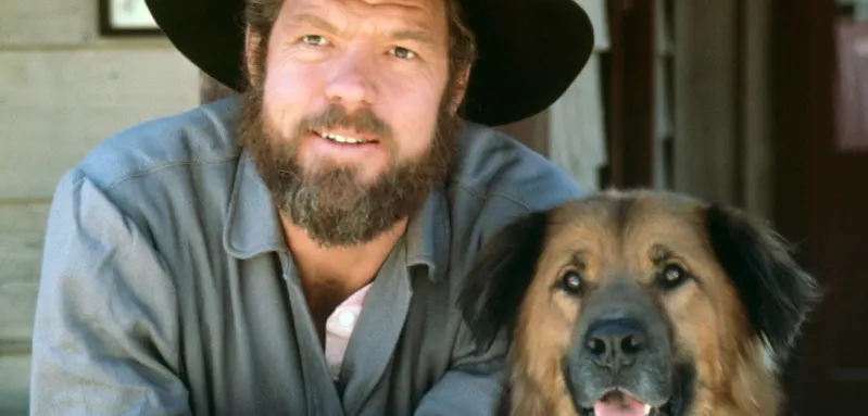 Merlin Olsen in 'Father Murphy'