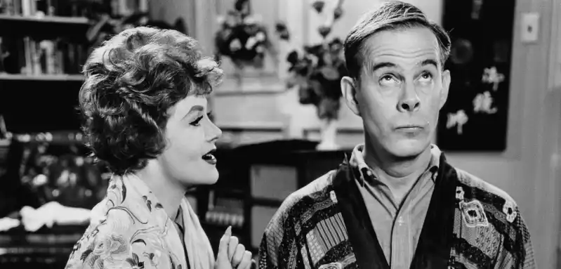 Cara Williams and Harry Morgan in 'Pete and Gladys'