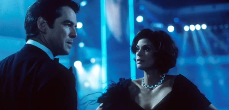 Pierce Brosnan and Teri Hatcher in James Bond