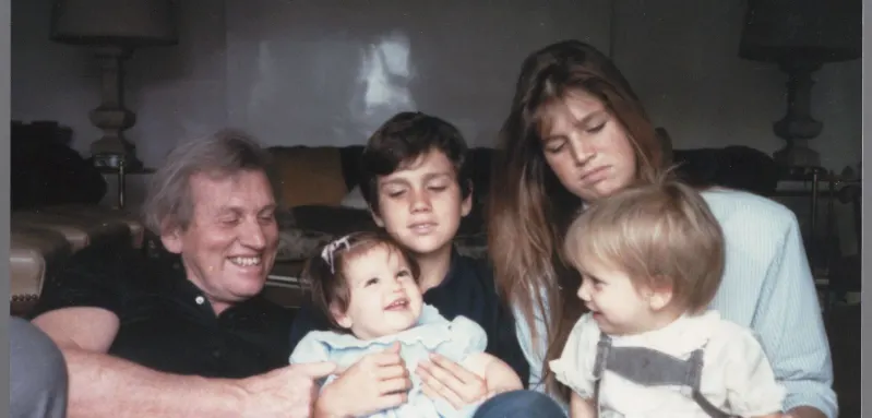 RVD / Royal House photo collection. Maxima Zorreguieta with her father, brothers and sister. 1986 Copyright: xpiemagsx p