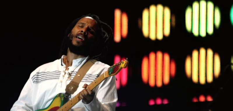 30321348. Papantla.- Ziggy Marley durante su presentación en el festival Cumbre Tajín 2013, el renacimiento del ser , en