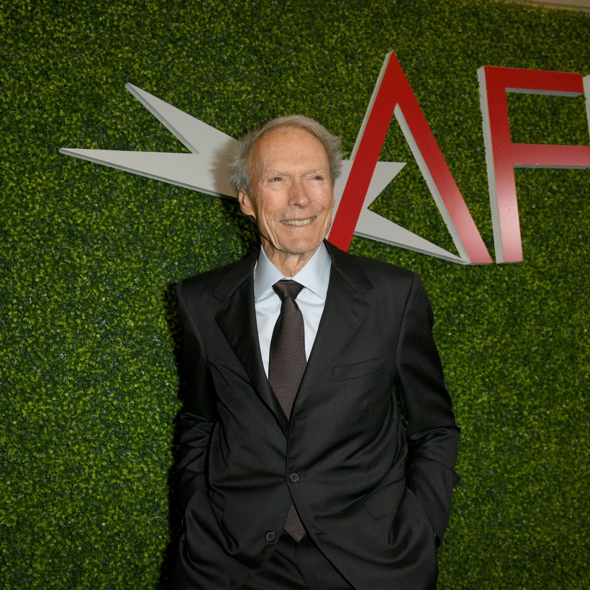 Clint Eastwood Set To Star Direct New Movie At Age 90