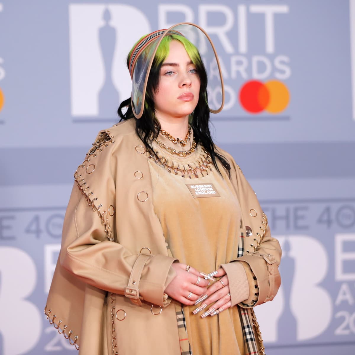 Times Where Billie Eilish Ditched Her 'Signature' Outfits And Wore Tight  Clothes - Savagehumans