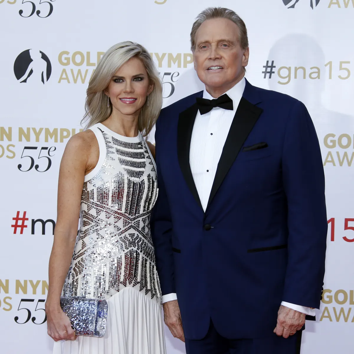 Top 87+ imagen lee majors wife Thptnganamst.edu.vn
