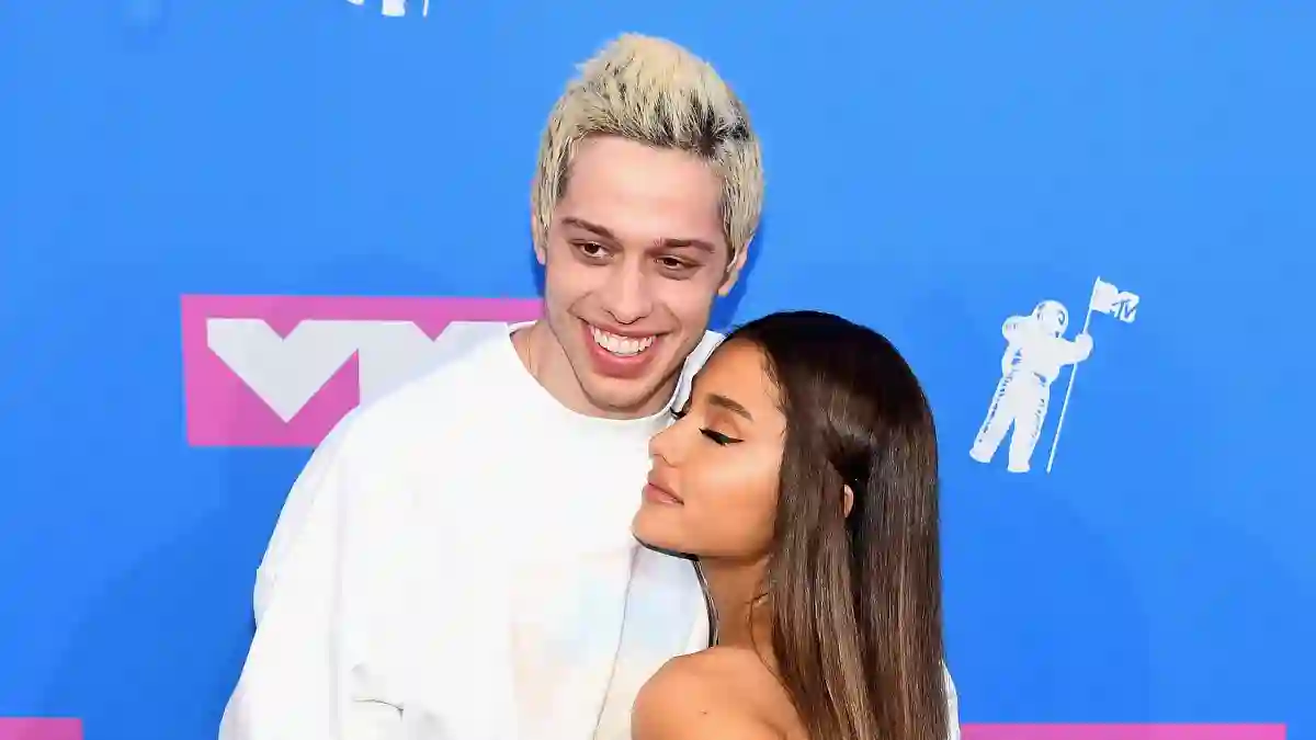Pete Davidson and Ariana Grande attends the 2018 MTV Video Music Awards.