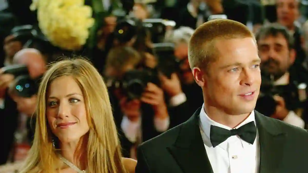 Brad Pitt and Jennifer Aniston attend the World Premiere of epic movie "Troy" at Le Palais de Festival on May 13, 2004 in Cannes, France.