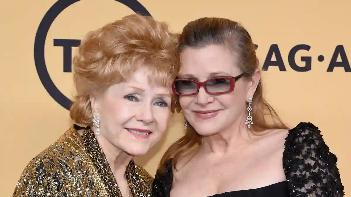 Carrie Fisher and Debbie Reynolds tragic deaths in 2016.