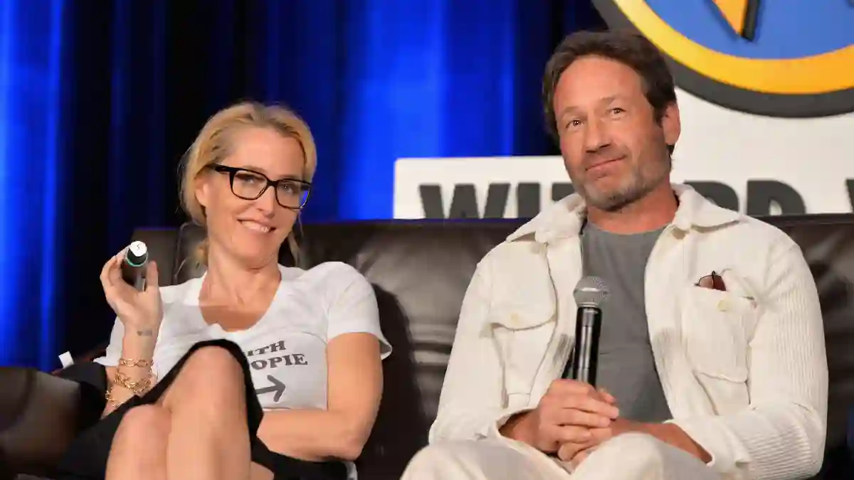 Gillian Anderson and David Duchovny at Wizard World Comic Con Chicago 2016
