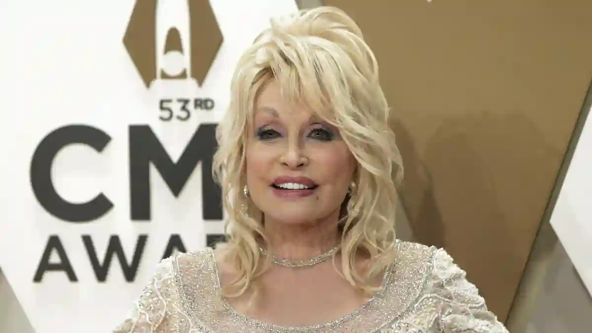 Dolly Parton Is Getting Recognized For All Her Major Philanthropic Achievements!