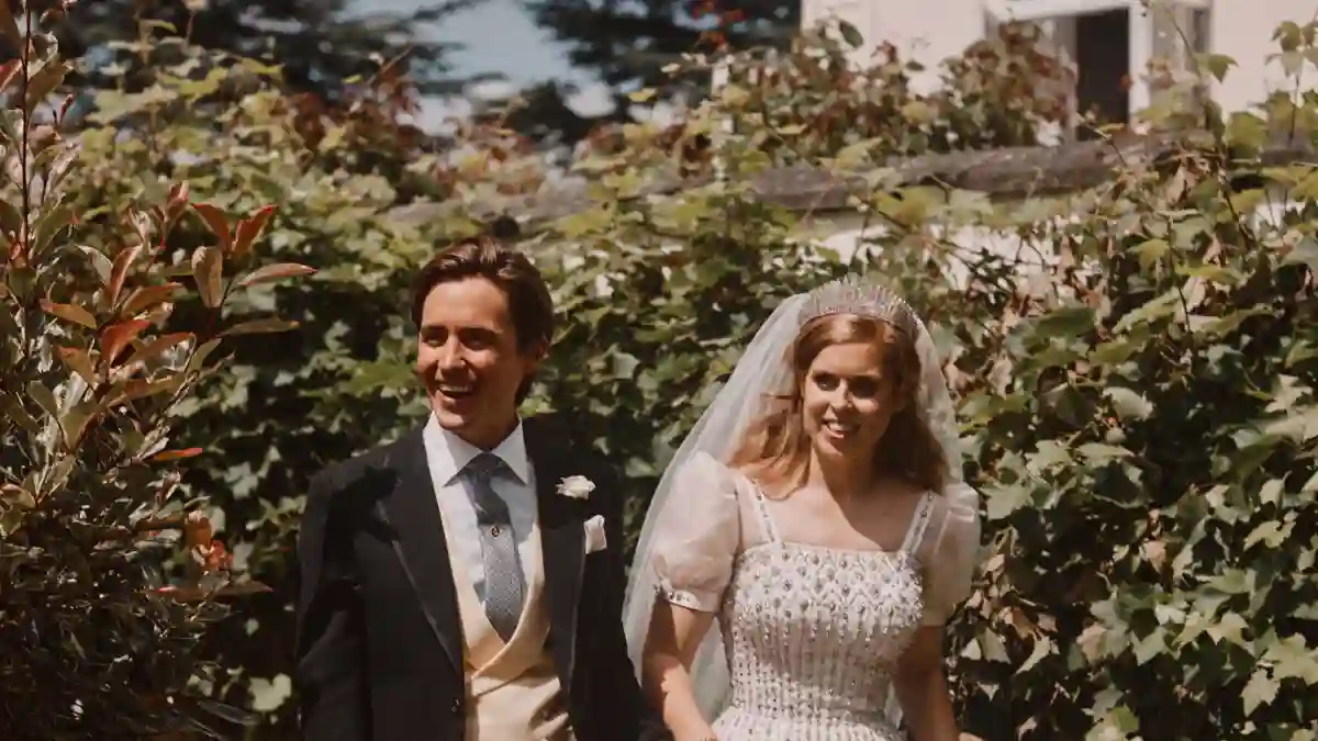 Princess Beatrice and Edoardo Mapelli Mozzi on their wedding day, 17 July 2020.