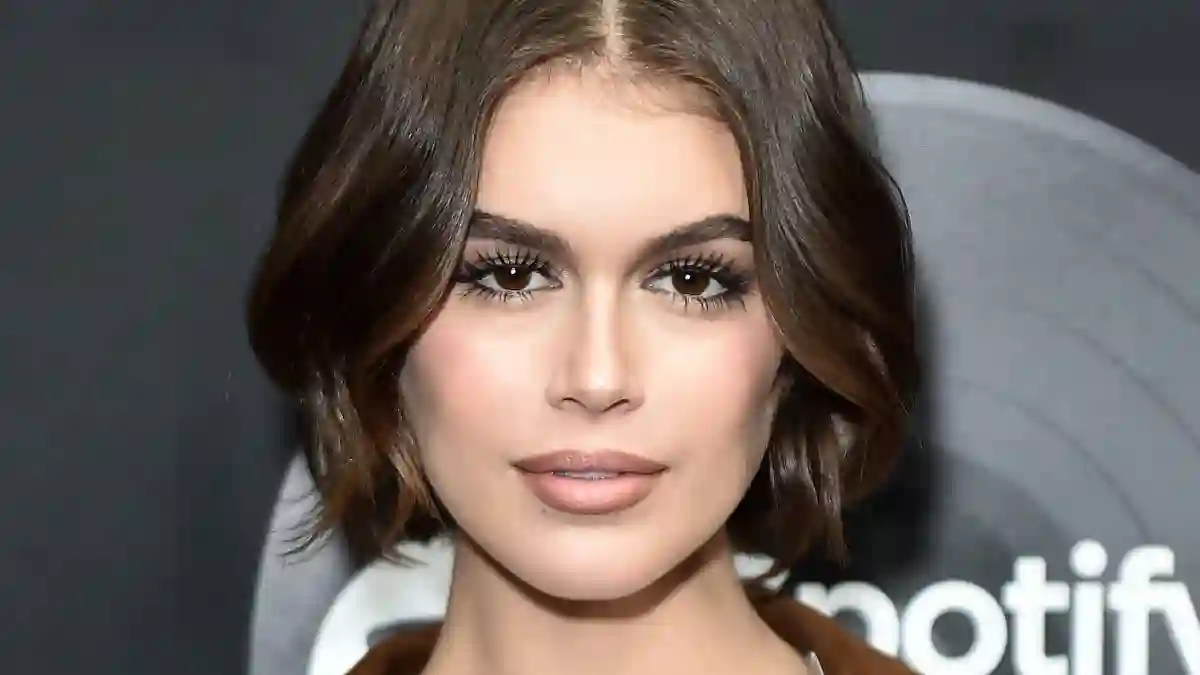 Kaia Gerber Shows Off Tiny Tattoos In Topless Selfie
