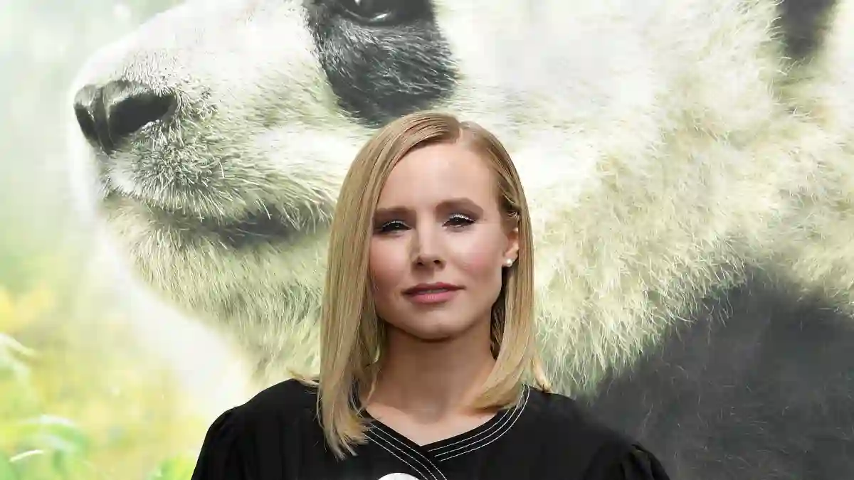 Kristen Bell Talks Keeping Her Kids Out Of The Spotlight: "I Chose A Career In The Public Eye"