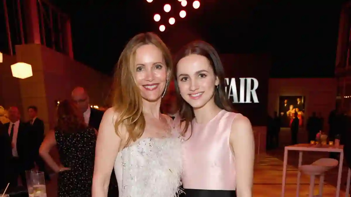 Leslie Mann and Maude Apatow attend the 2019 Vanity Fair Oscar Party.