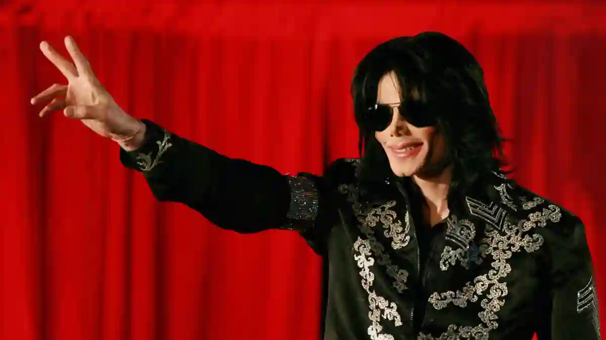 US pop star Michael Jackson addresses a p