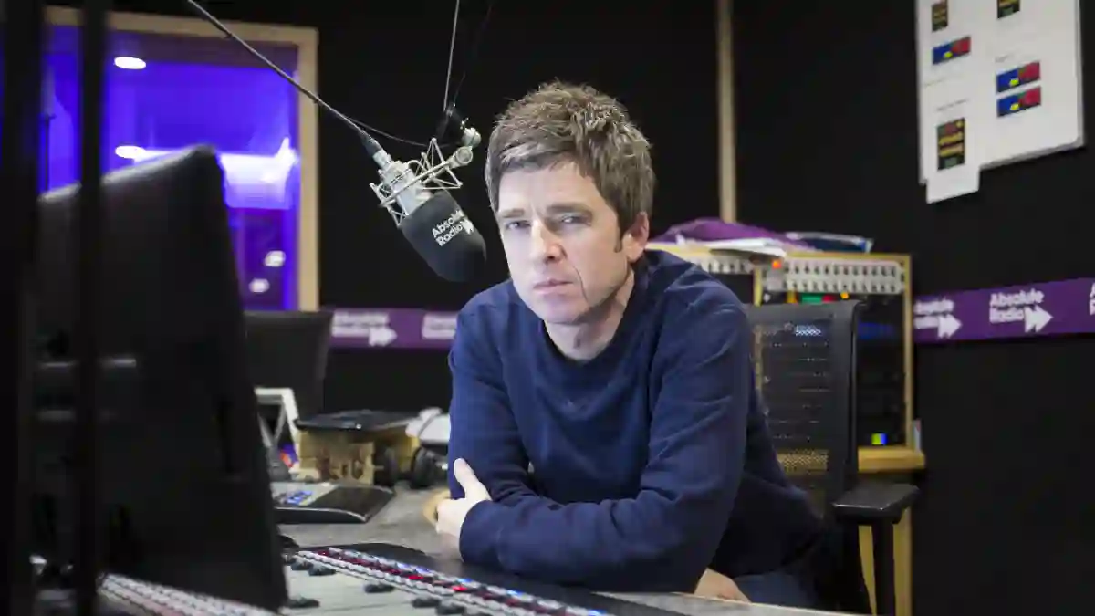 Noel Gallagher Slams Taylor Swift And Ed Sheeran's Musical Talents: "The Biggest Selling Acts Are S--t"