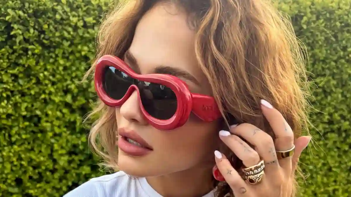 rita ora new zealand hot hot revealing