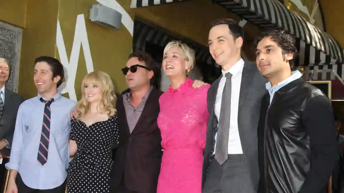 The Real-Life Partners Of The Big Bang Theory Cast actors stars wives husbands girlfriends boyfriends relationships