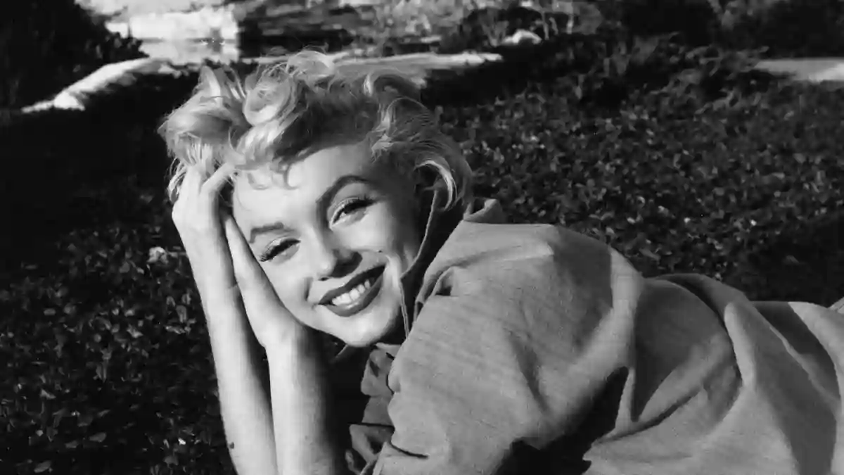 This Is How Blonde Bombshell Marilyn Monroe Died In 1962 - Cause of Death