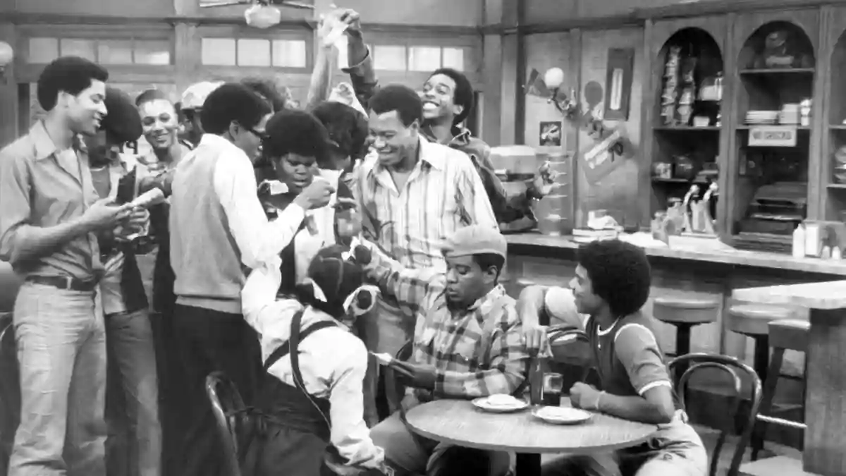 WHAT S HAPPENING!!, Ernest Thomas, Shirley Hemphill, Danielle Spencer, Fred Berry, Haywood Nelson in episode Disco Dolla