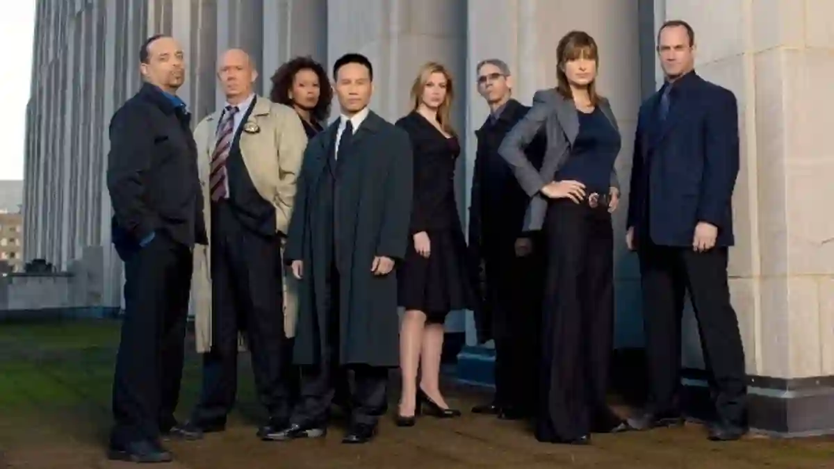 Ice-T, Dann Florek, Tamara Tunie, B.D. Wong, Diane Neal, Richard Belzer, Mariska Hargitay y Christopher Meloni