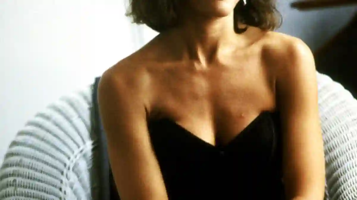 Anner Archer starred as "Beth Gallagher" in Fatal Attraction.
