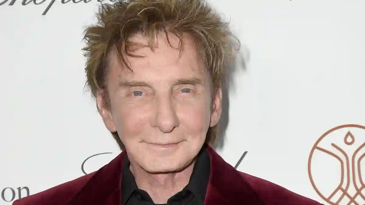 'Barry Manilow Is Back New Album Night Songs II Will Be Released Next Month