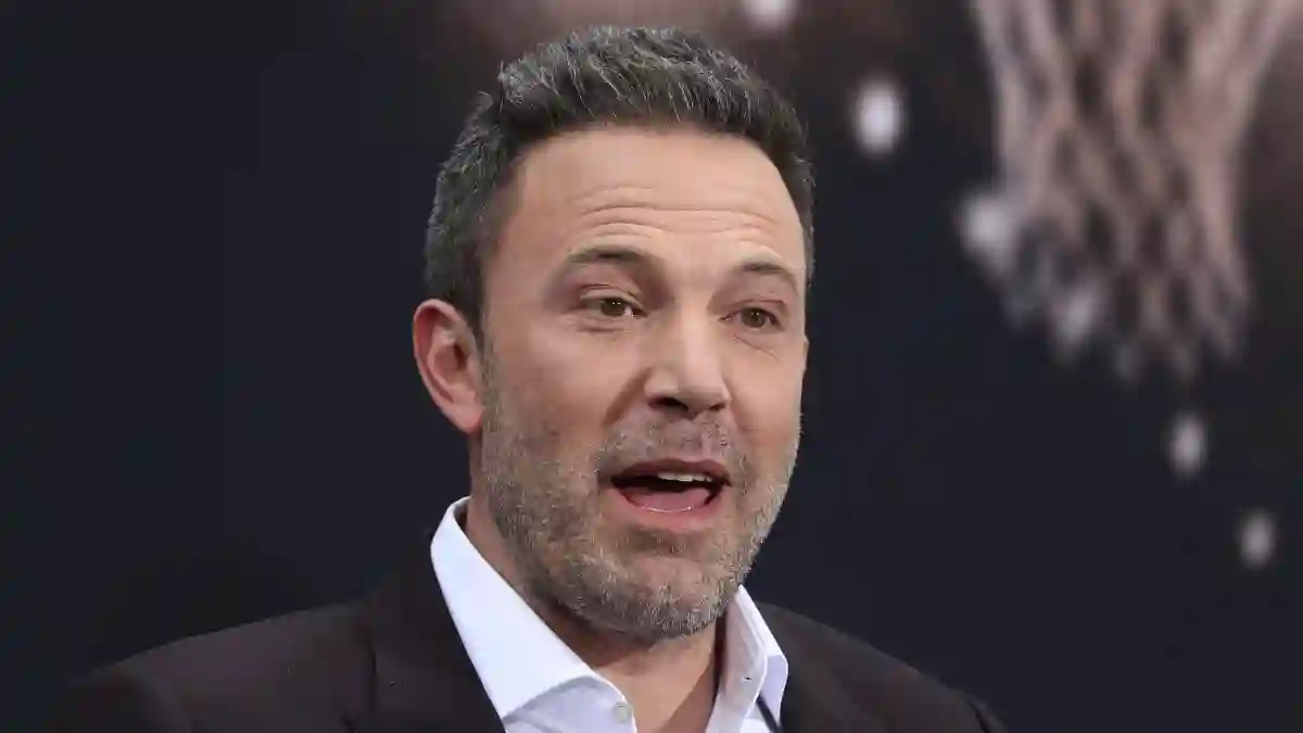 Ben Affleck Confronts Girl Who "Unmatched" Him On Dating App