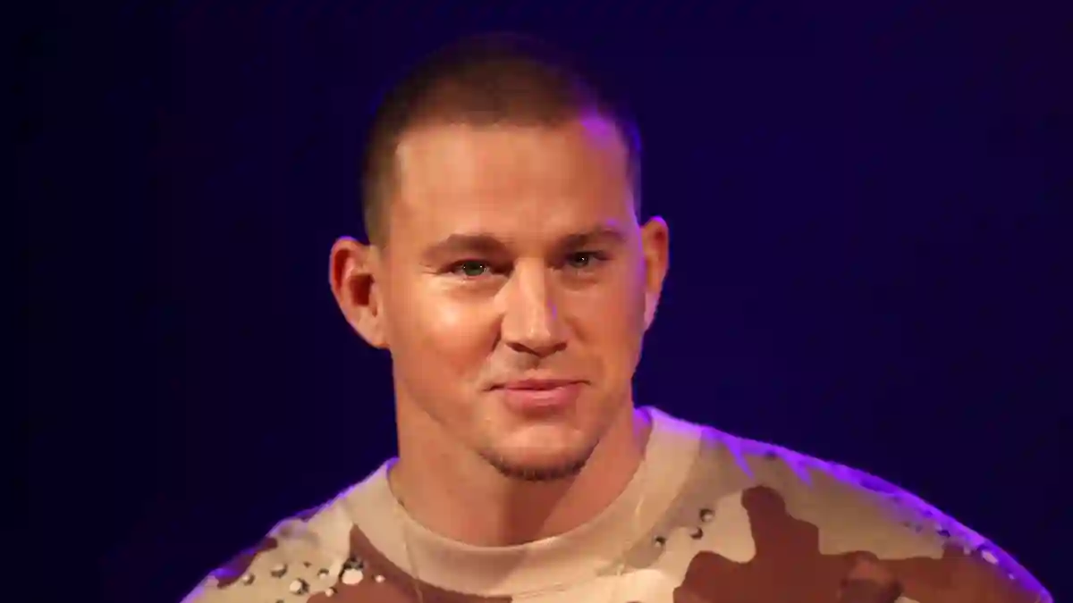 Channing Tatum And Zoë Kravitz Are Officially A Couple!