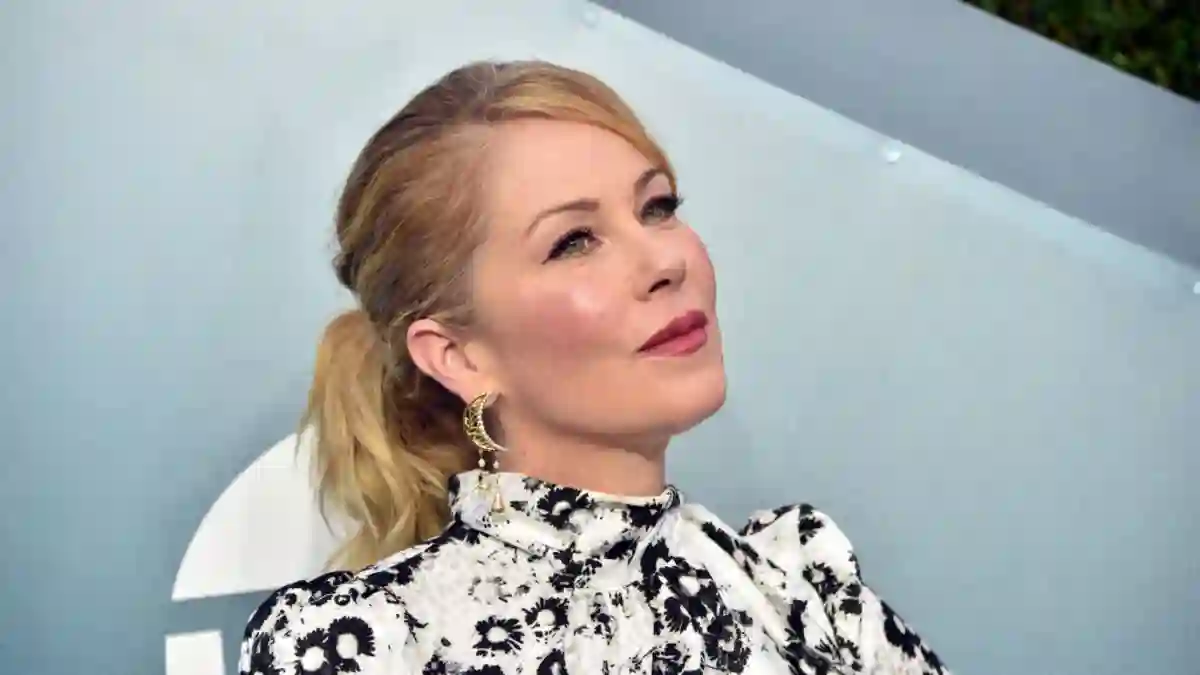 Christina Applegate A terribly nice family of Bad Moms