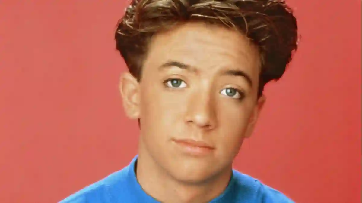 David Faustino as "Bud Bundy" Marrie with children