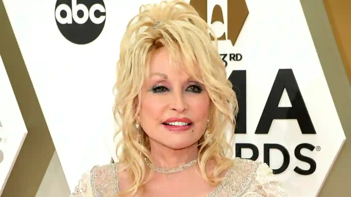 Dolly Parton: See The First Look Of Her New Documentary
