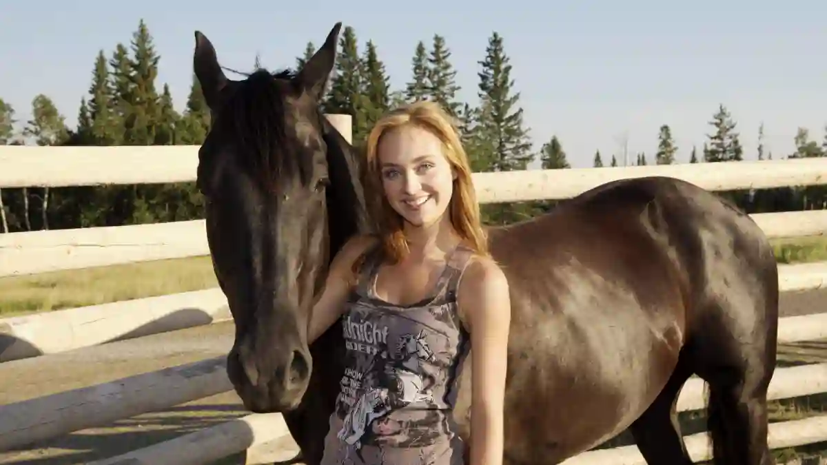'Heartland': This Is Amber Marshall Today