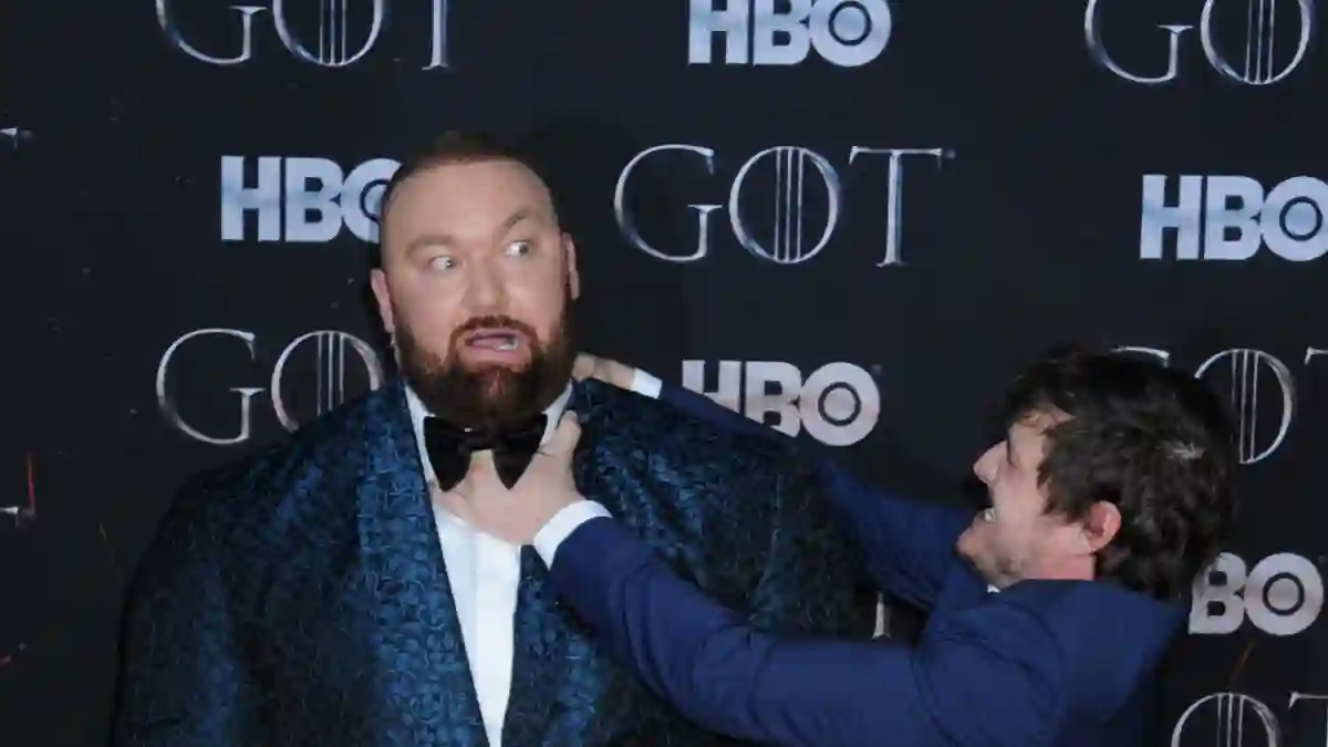 Hafpor Julius Bjornsson y Pedro Pascal