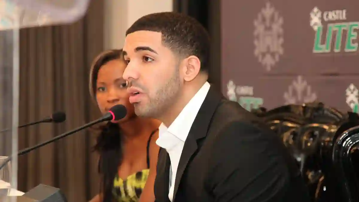 JOHANNESBURG,  SOUTH  AFRICA  -  Oct  14,  2021:  Famous  musical  artist  Drake  at  pre-concert  p
